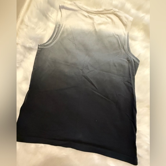 NWOT Gap Kids Graphic Muscle Tank Top - Picture 2 of 6